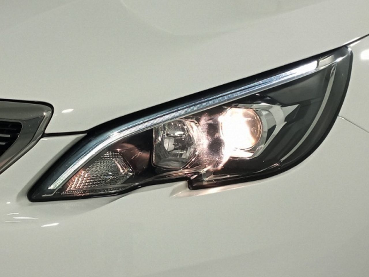 Peugeot 308 PureTech 130 Allure EAT8 - foto 21