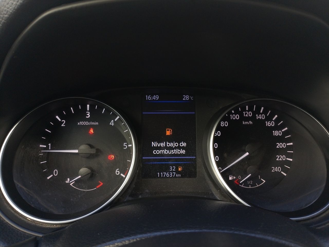 Nissan Qashqai dCi 115 Acenta - foto 14