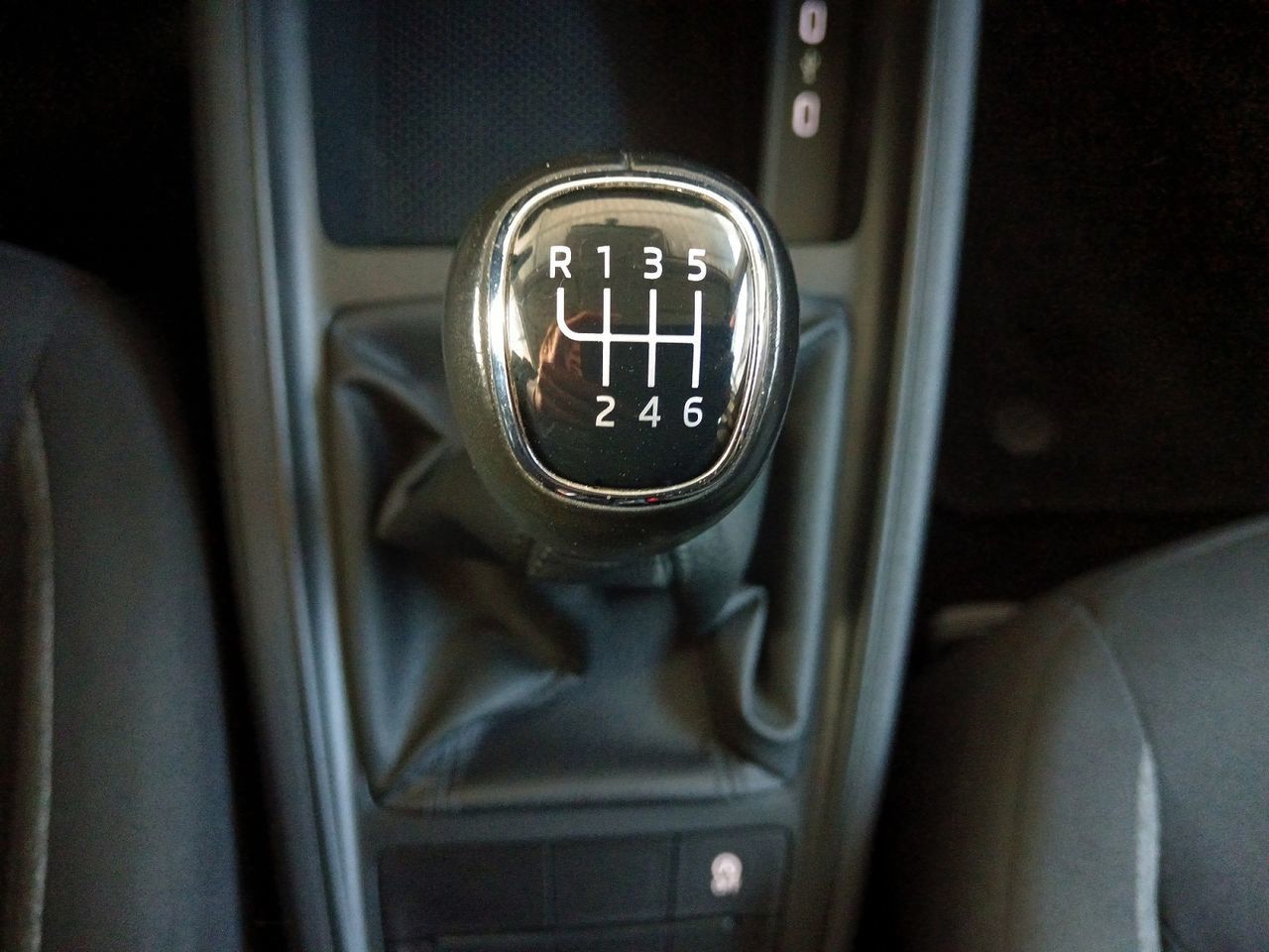 Škoda Kamiq 1.0 TSI Active - foto 13