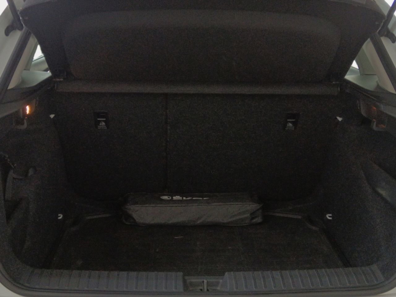 Škoda Kamiq 1.0 TSI Ambition - foto 13