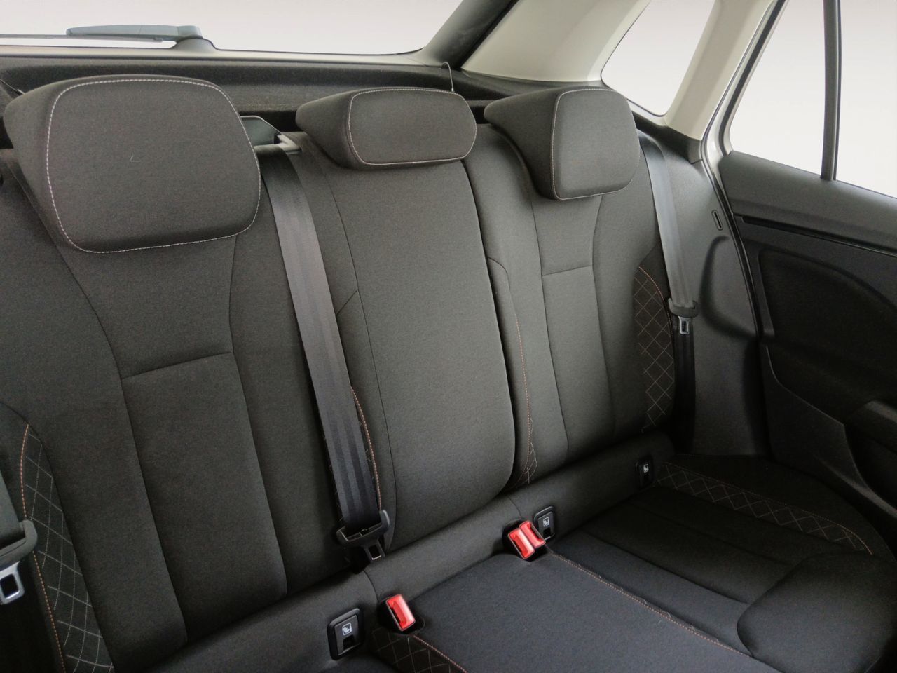 Škoda Kamiq 1.0 TSI Ambition - foto 10