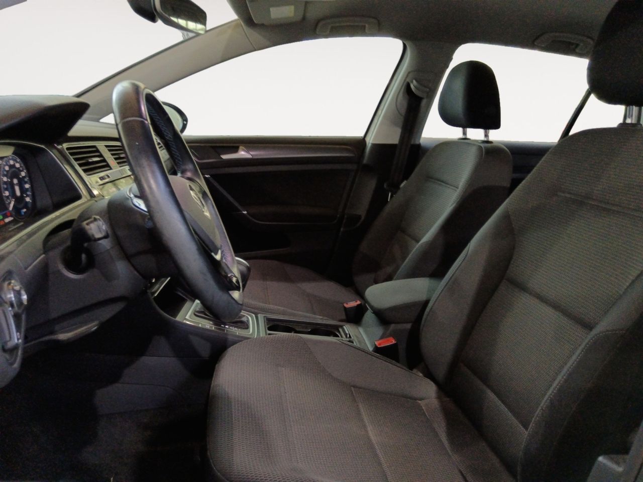 Volkswagen Golf ePower - foto 9