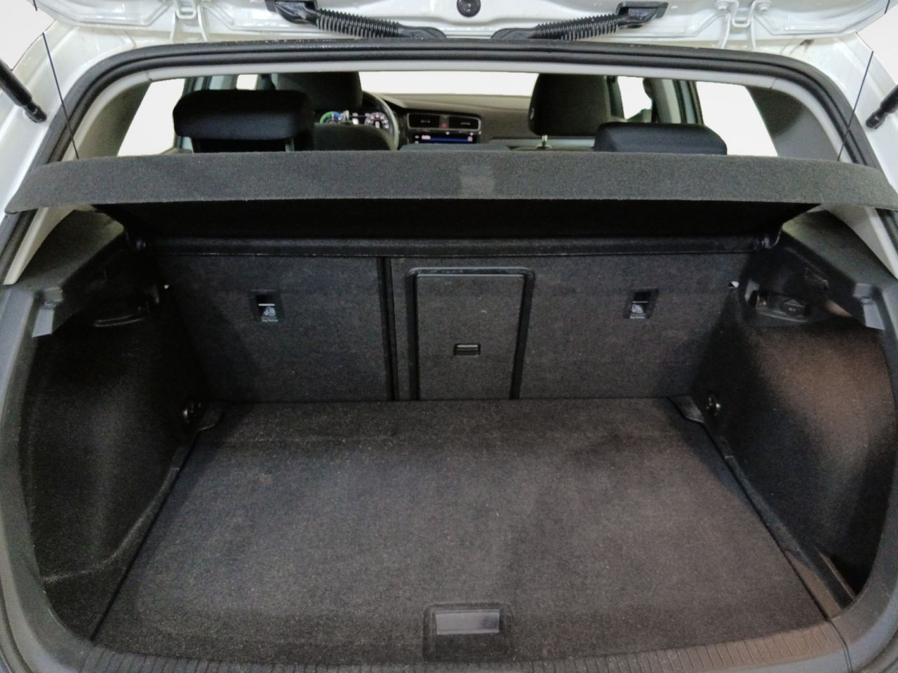 Volkswagen Golf ePower - foto 12