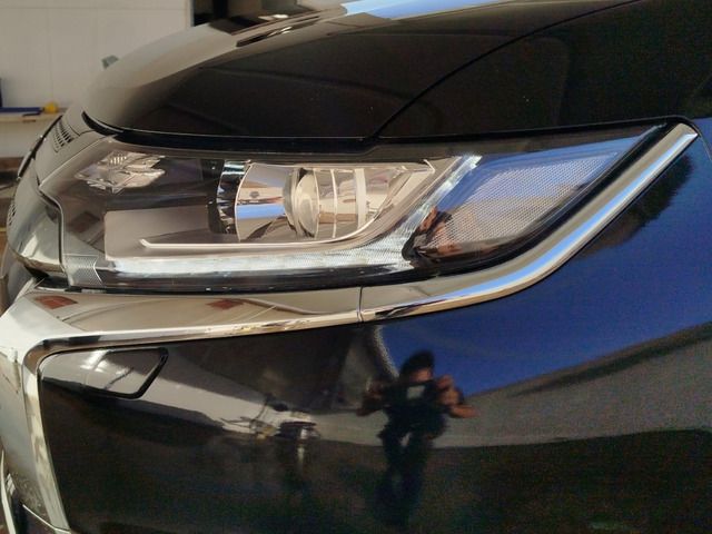 Mitsubishi Outlander 2.4 PHEV Motion 7 Plazas - foto 20
