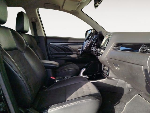 Mitsubishi Outlander 2.4 PHEV Motion 7 Plazas - foto 11