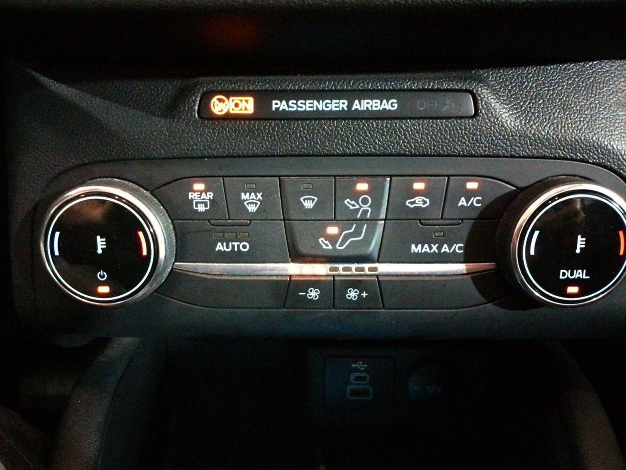 Ford Kuga 2.5 Duratec PHEV ST-Line - foto 18