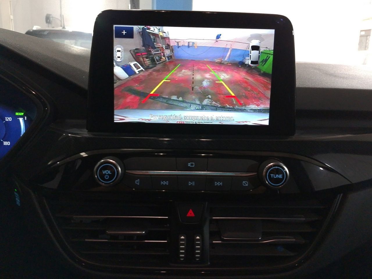 Ford Kuga 2.5 Duratec PHEV ST-Line - foto 14