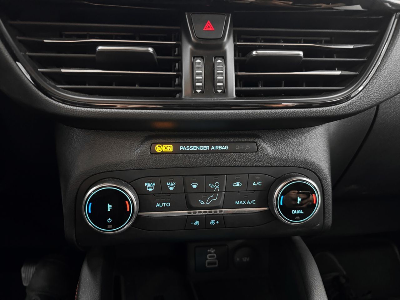 Ford Kuga 2.5 Duratec PHEV ST-Line - foto 21