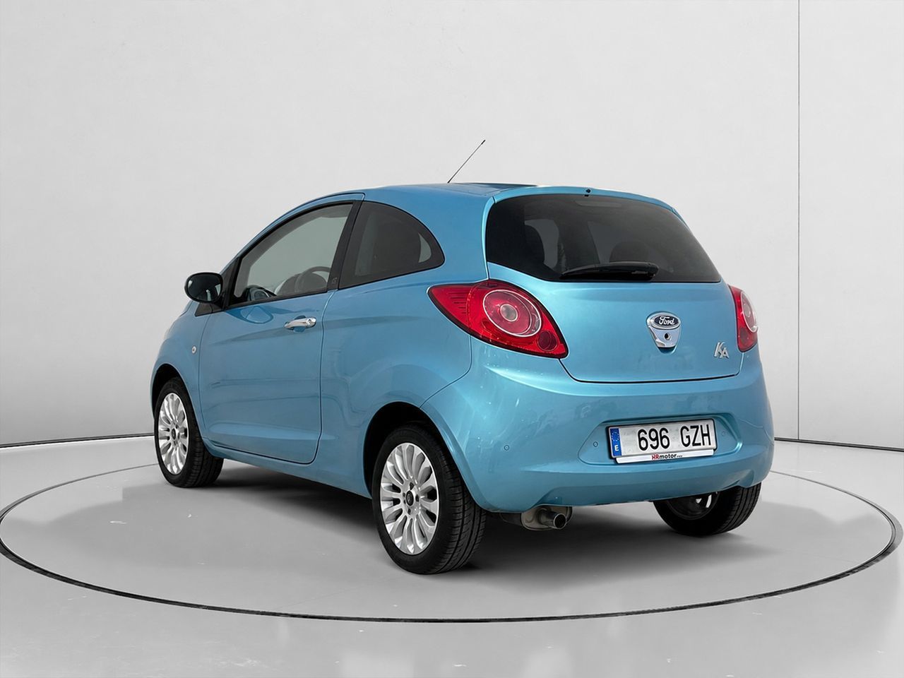 Ford Ka 1.20 Titanium+ - foto 4