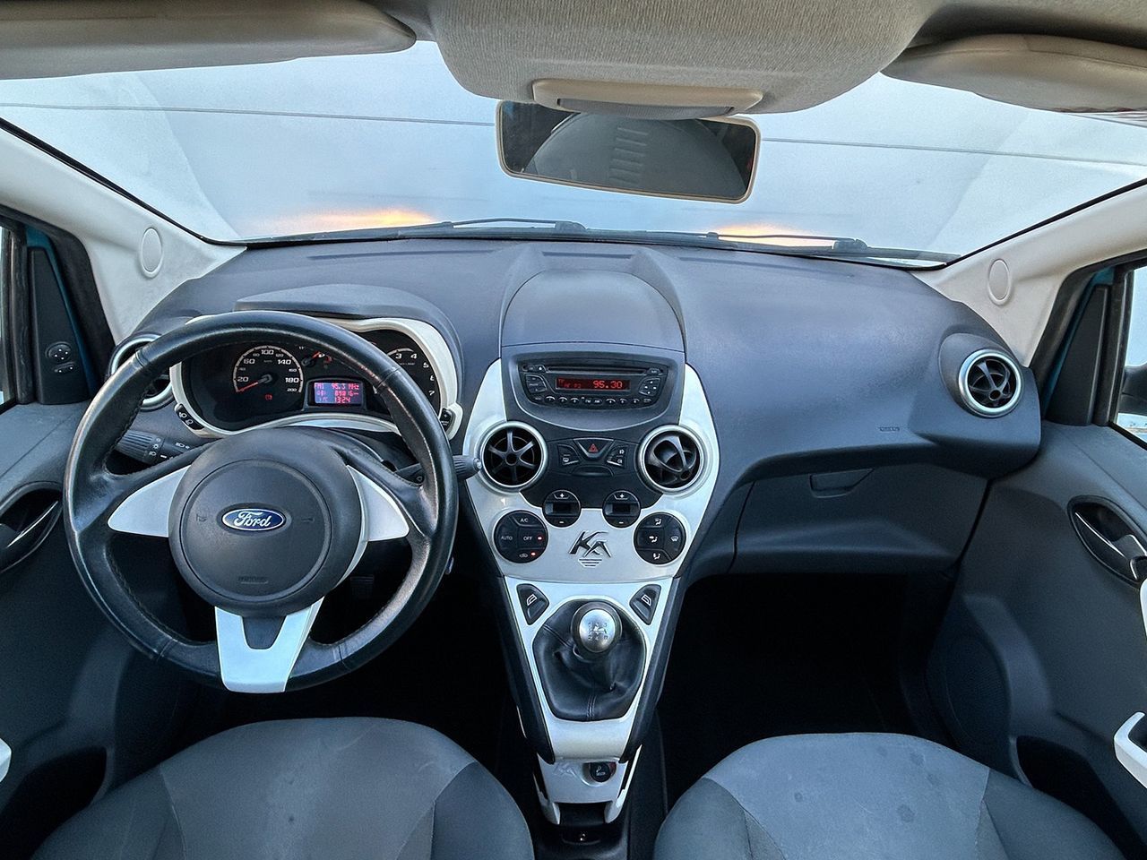 Ford Ka 1.20 Titanium+ - foto 6