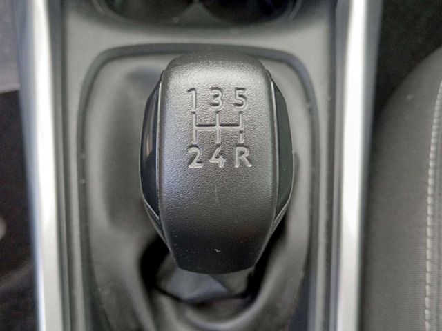 Peugeot 2008 PureTech 110 Active - foto 12