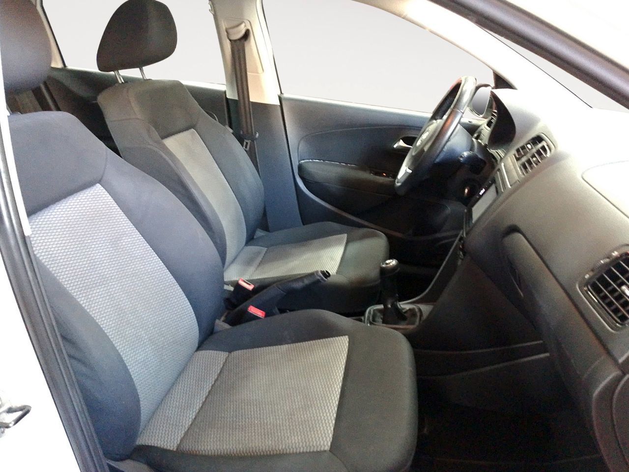 Volkswagen Polo Advance 1.2 TDI - foto 10