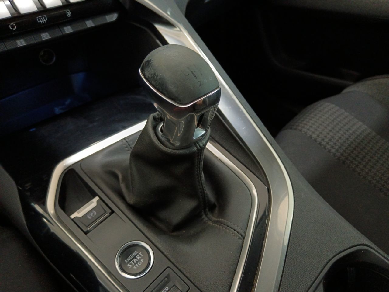 Peugeot 3008 PureTech 130 Active Pack - foto 13