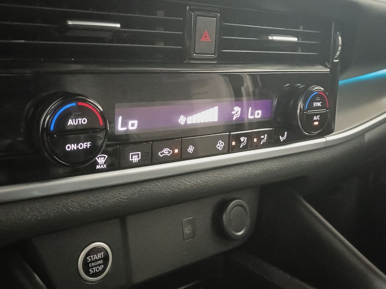 Nissan Qashqai DIG-T 140 N-Connecta - foto 21