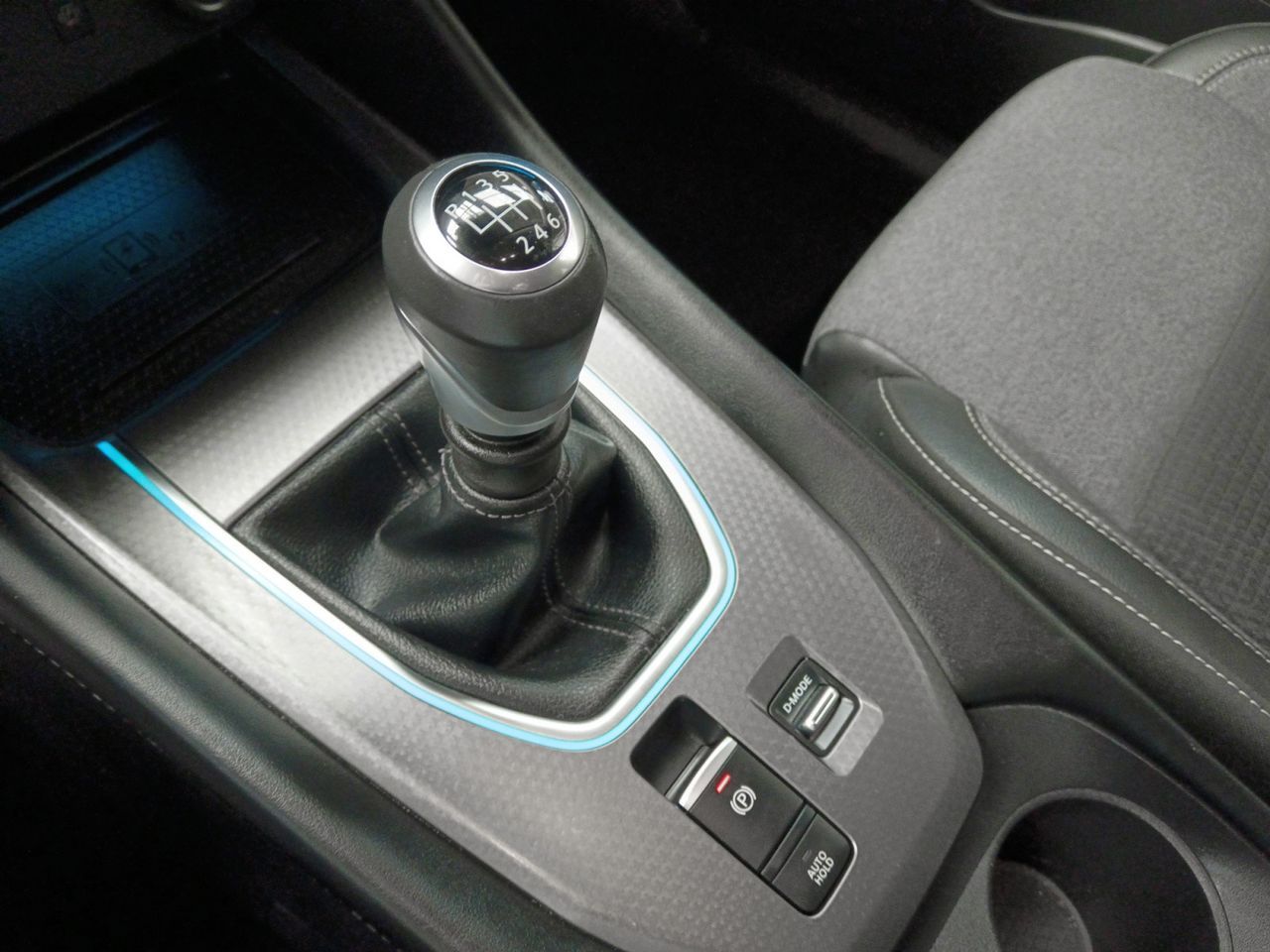 Nissan Qashqai DIG-T 140 N-Connecta - foto 14