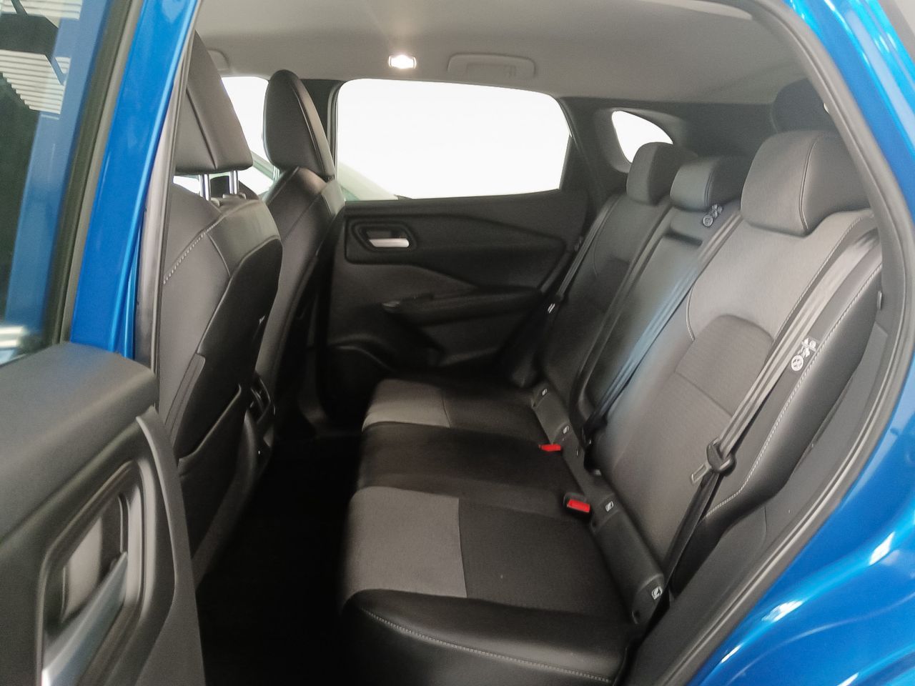 Nissan Qashqai DIG-T 140 N-Connecta - foto 11