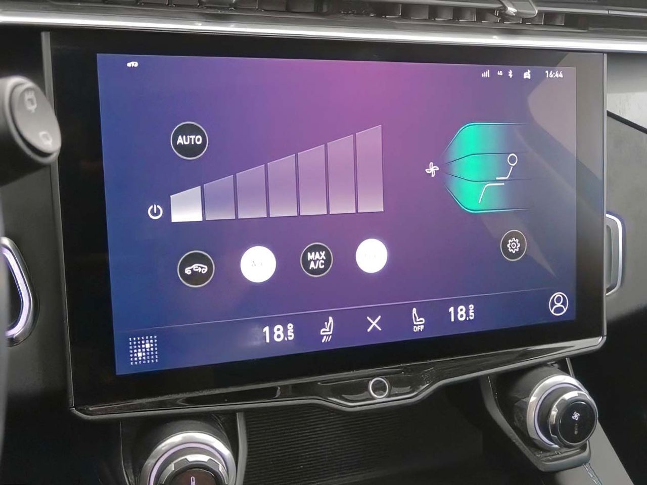 Lynk & Co 01 1.5 PHEV - foto 21