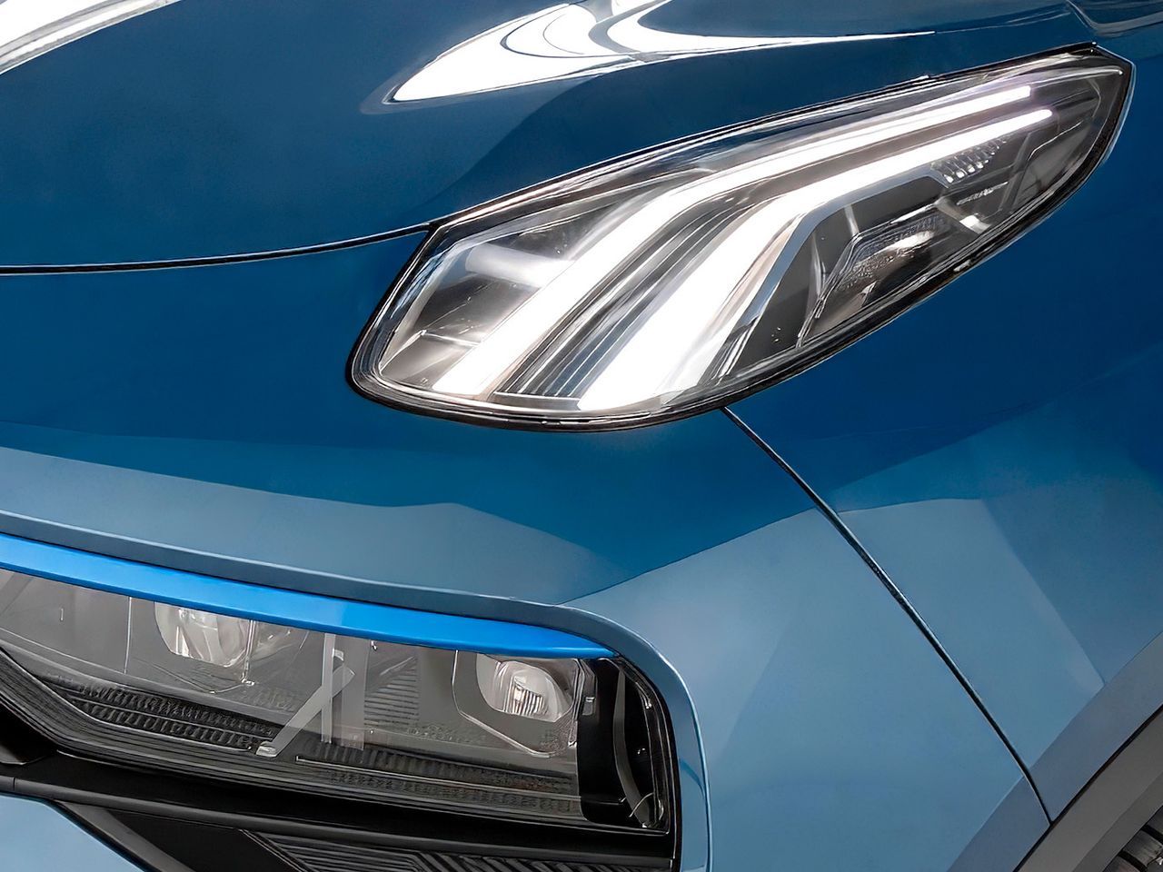 Lynk & Co 01 1.5 PHEV - foto 24