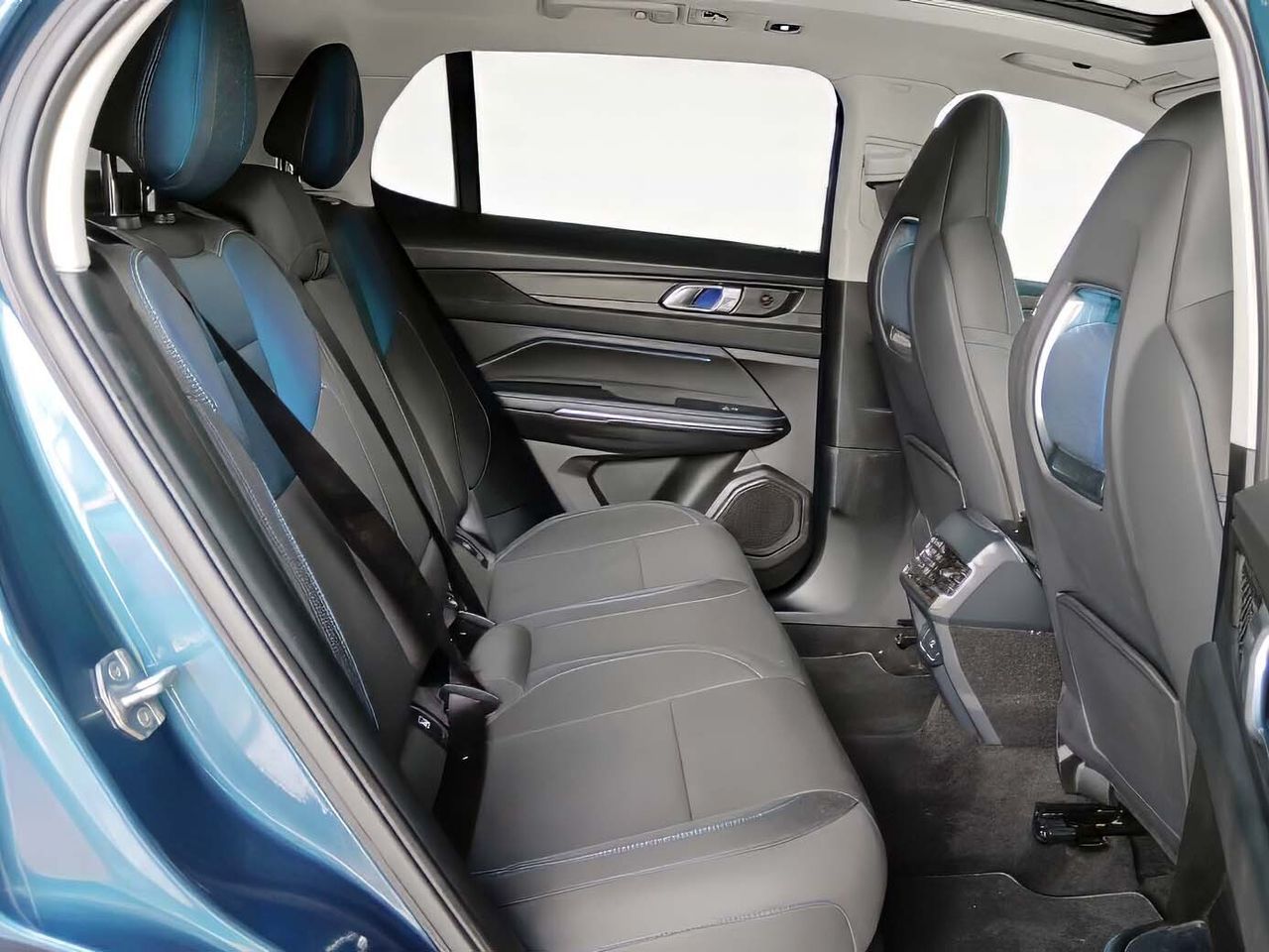 Lynk & Co 01 1.5 PHEV - foto 10