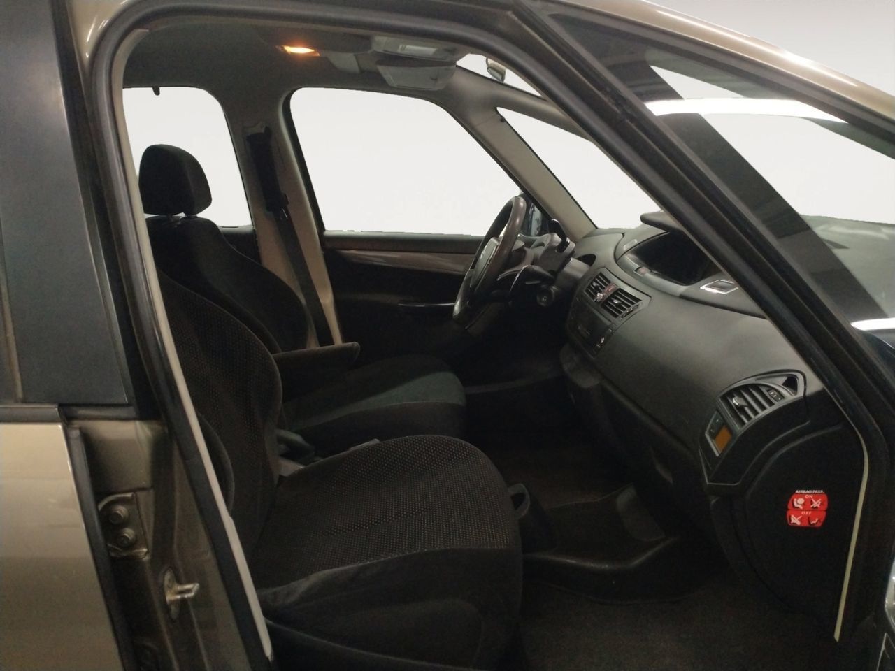 Citroën C4 Picasso 1.6 HDi SX CMP - foto 11