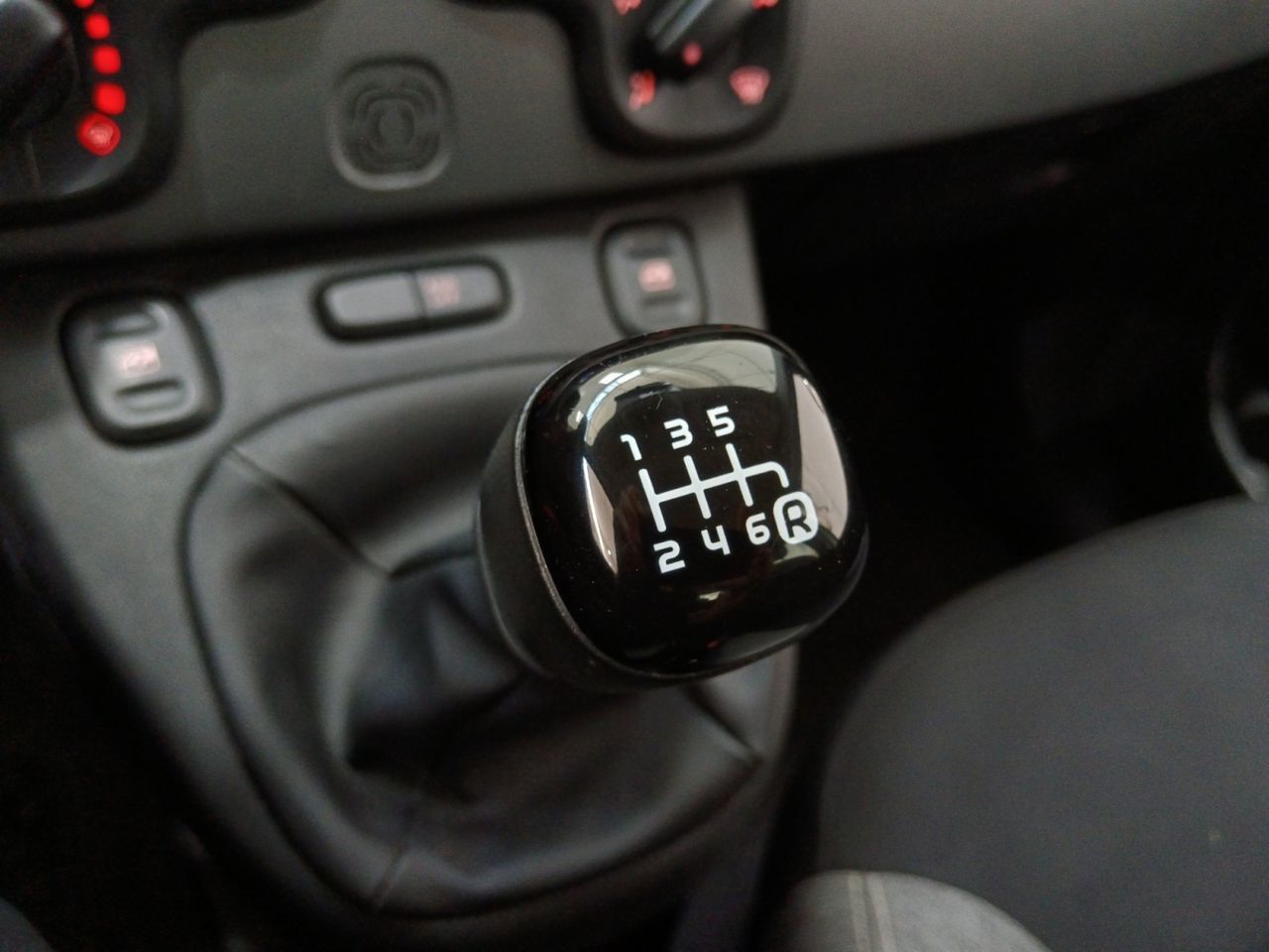 Fiat Panda 1.0 Hybrid Pack Comfort Plus - foto 13