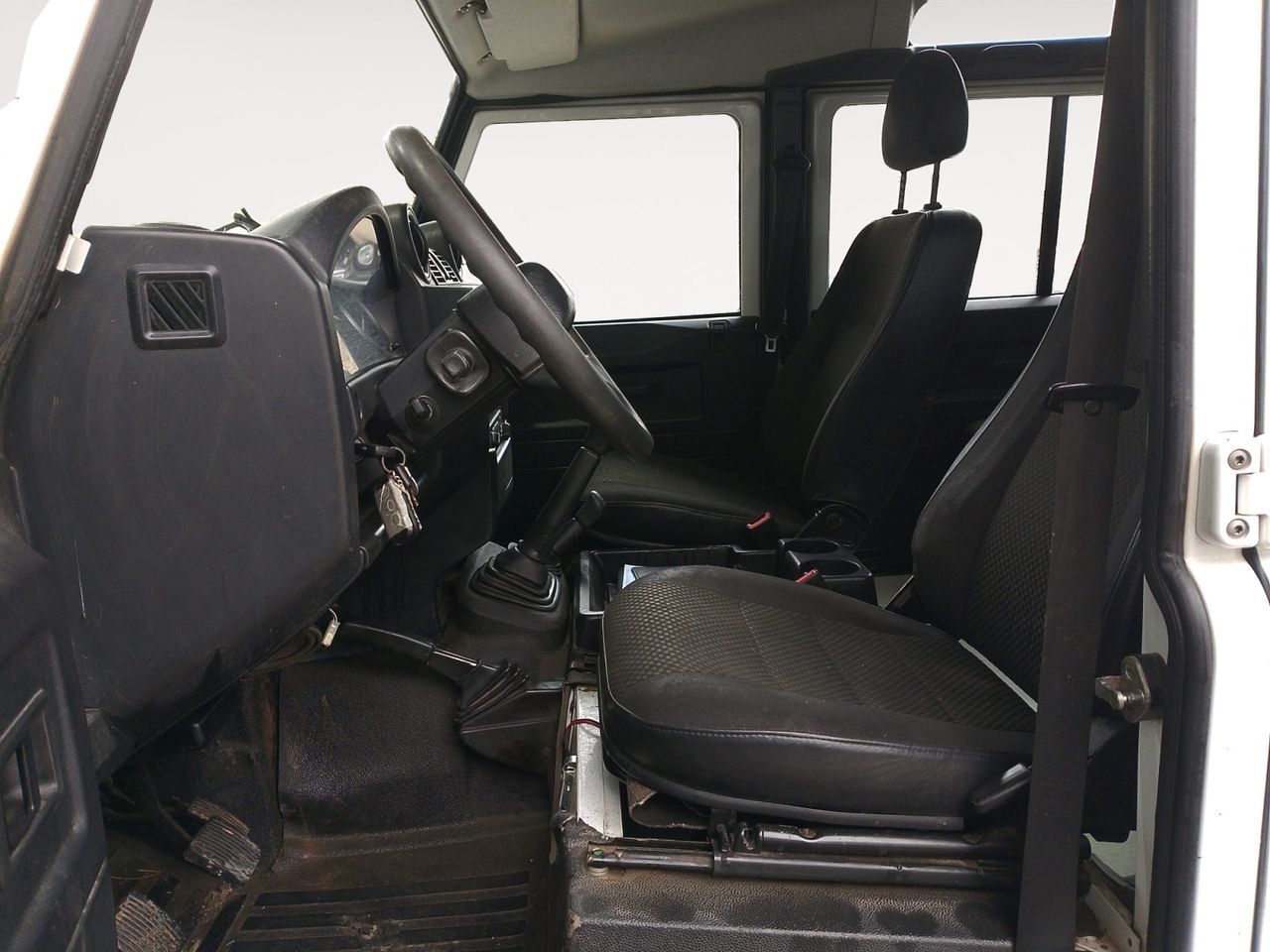 Land Rover Defender 110 SW E - foto 9