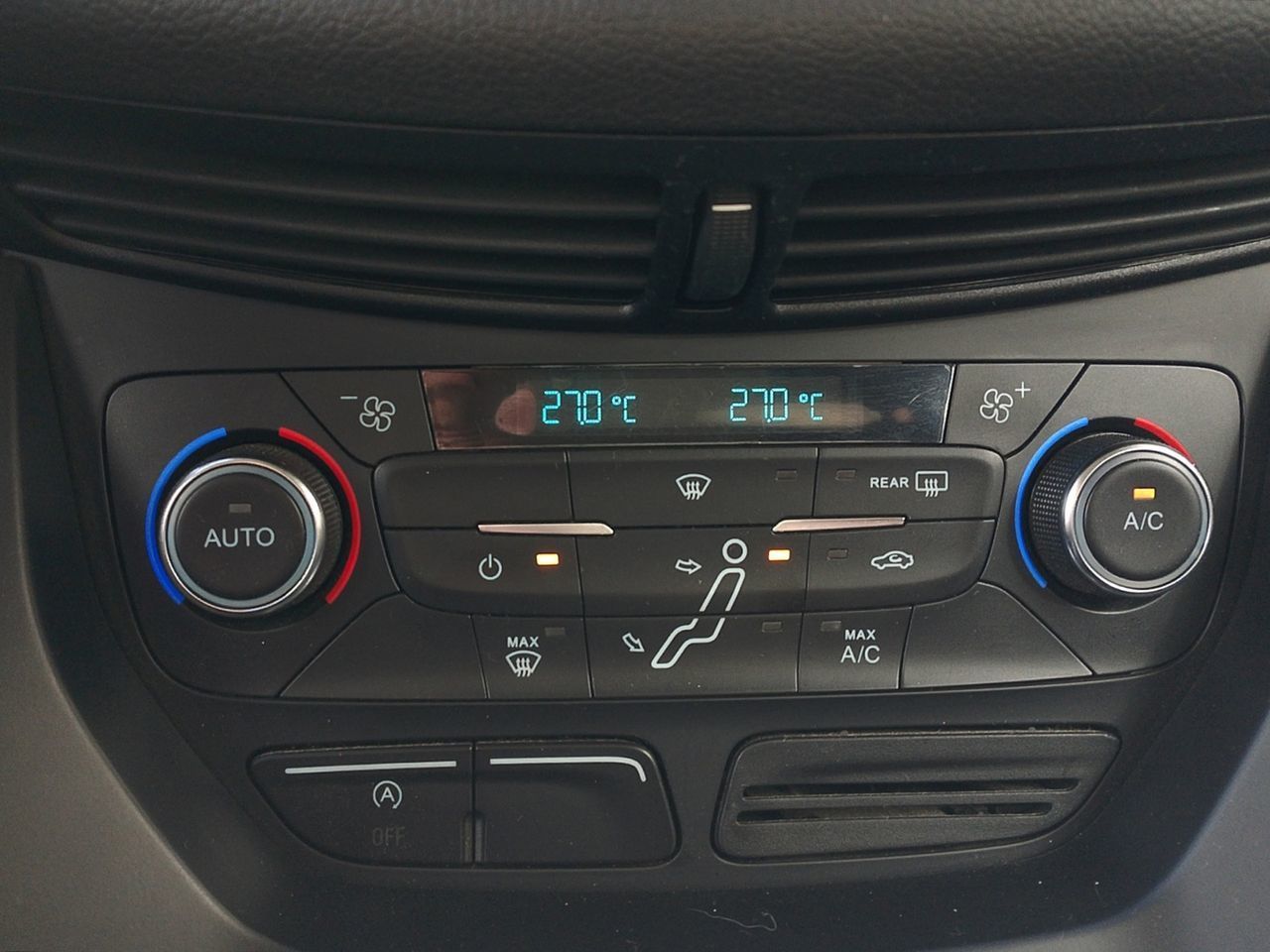 Ford C-Max 1.0 EcoBoost Trend+ - foto 17