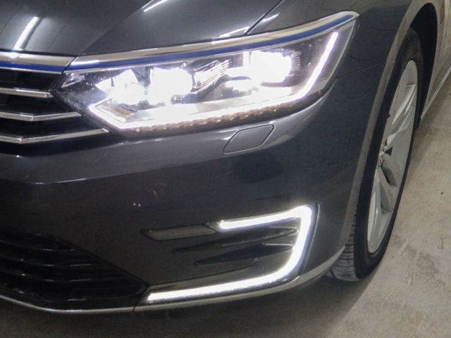 Volkswagen Passat GTE 1.4 TSI DSG - foto 21