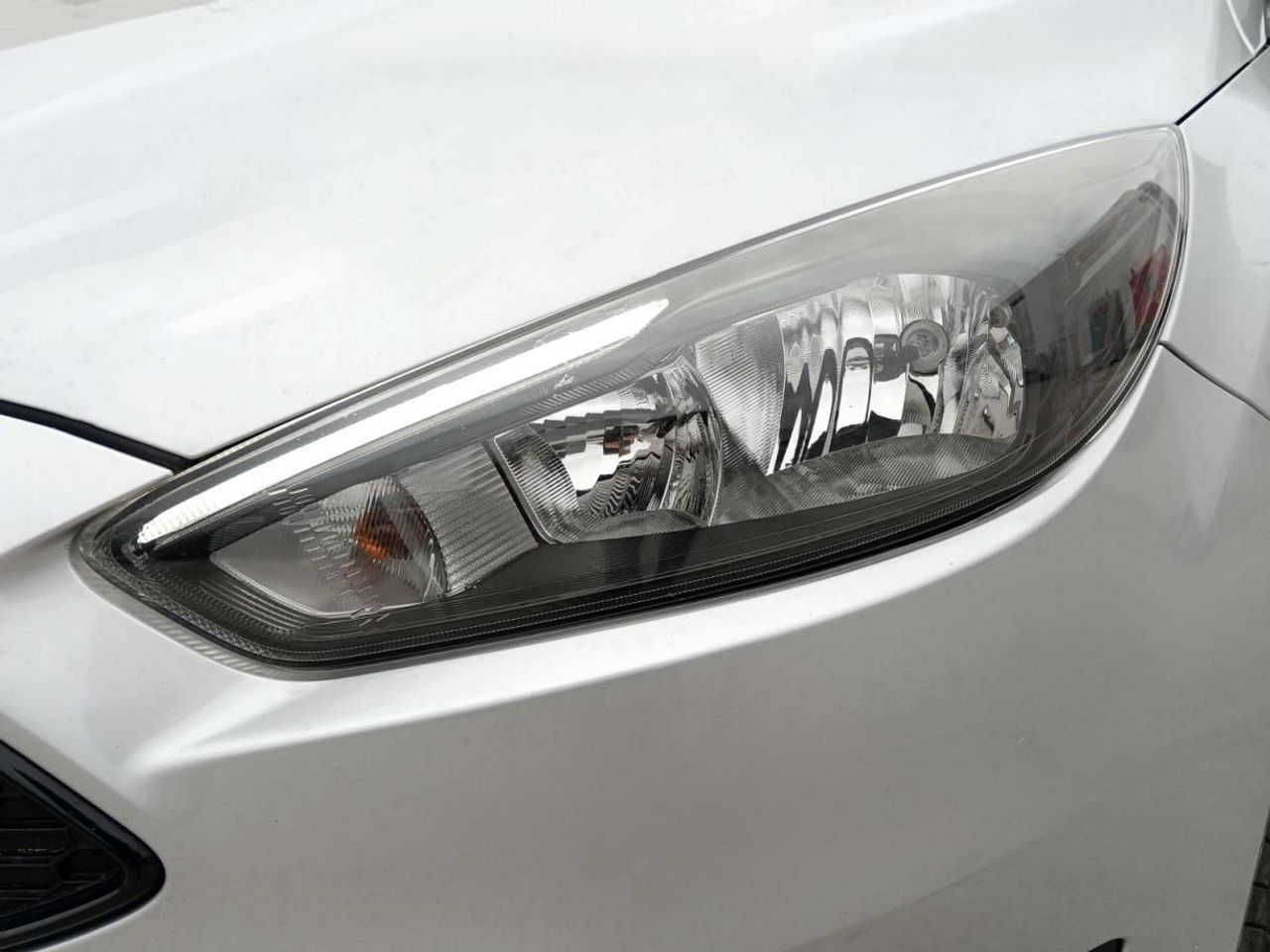 Ford Focus 1.0 EcoBoost ST-Line Black&Red Edition - foto 25