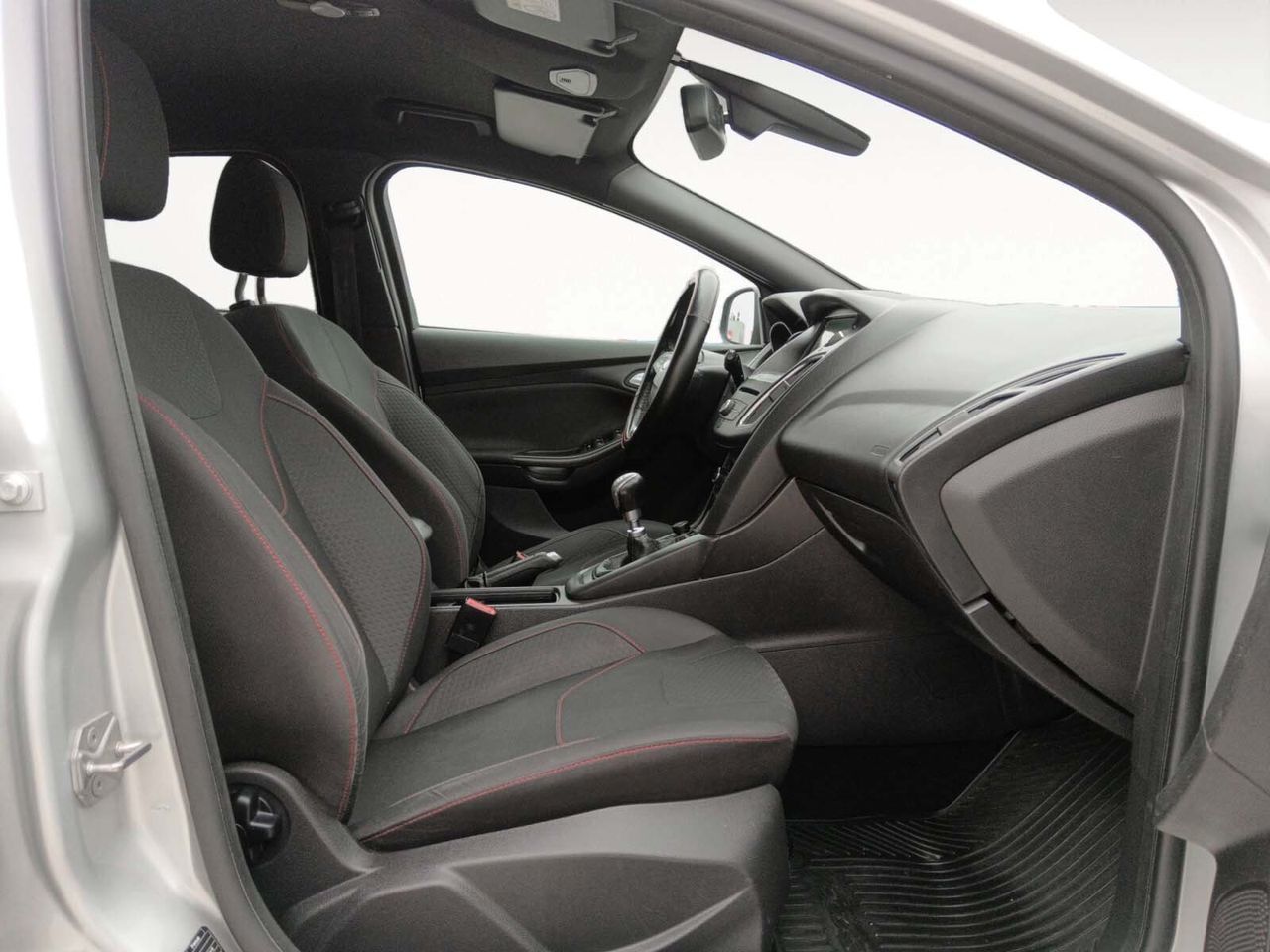 Ford Focus 1.0 EcoBoost ST-Line Black&Red Edition - foto 11