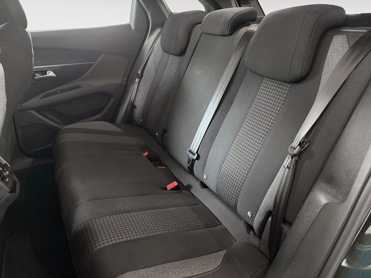 Peugeot 3008 BlueHDi 130 Active Pack - foto 9