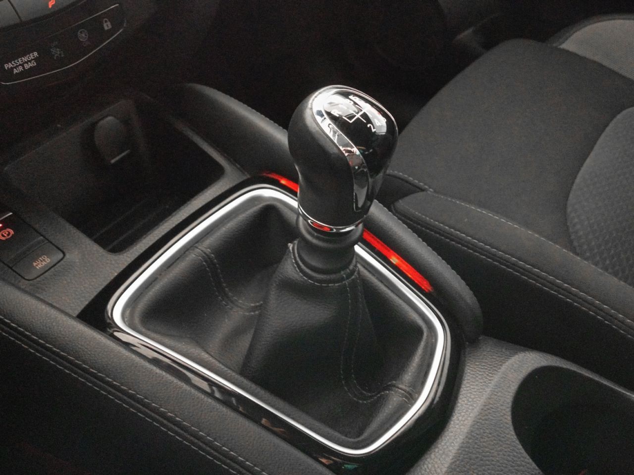 Nissan Qashqai dCi 115 N-Connecta - foto 14