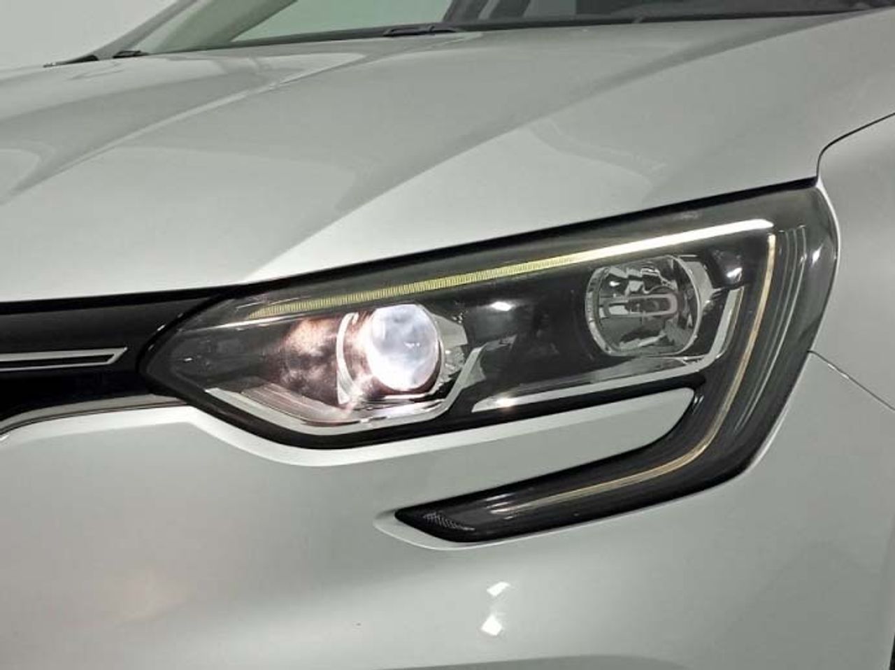 Renault Mégane Sport Tourer Zen Energy TCe EDC - foto 22
