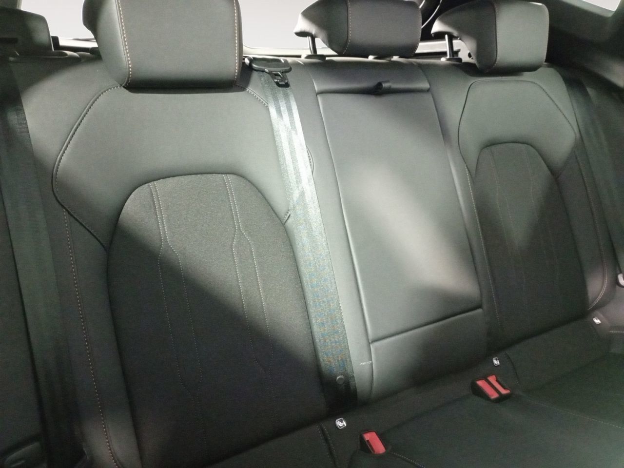 Cupra Formentor 1.5 TSI - foto 9