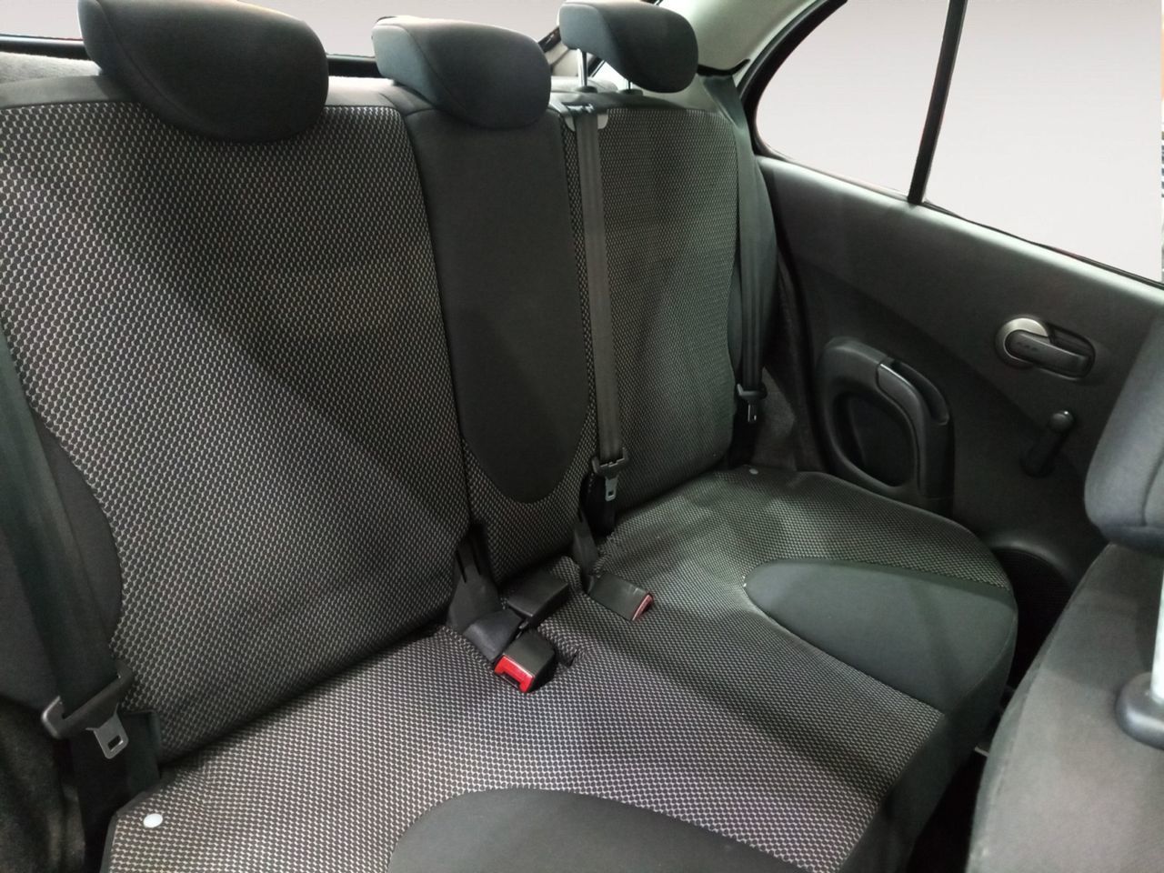 Nissan Micra 1.2G 25 Aniversario - foto 9