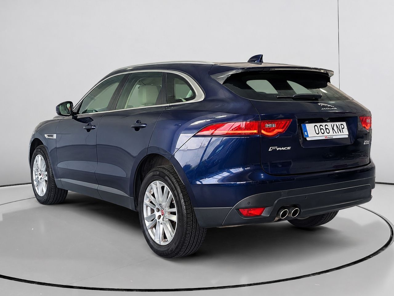 Jaguar F-Pace 2.0L i4D Prestige AWD - foto 5