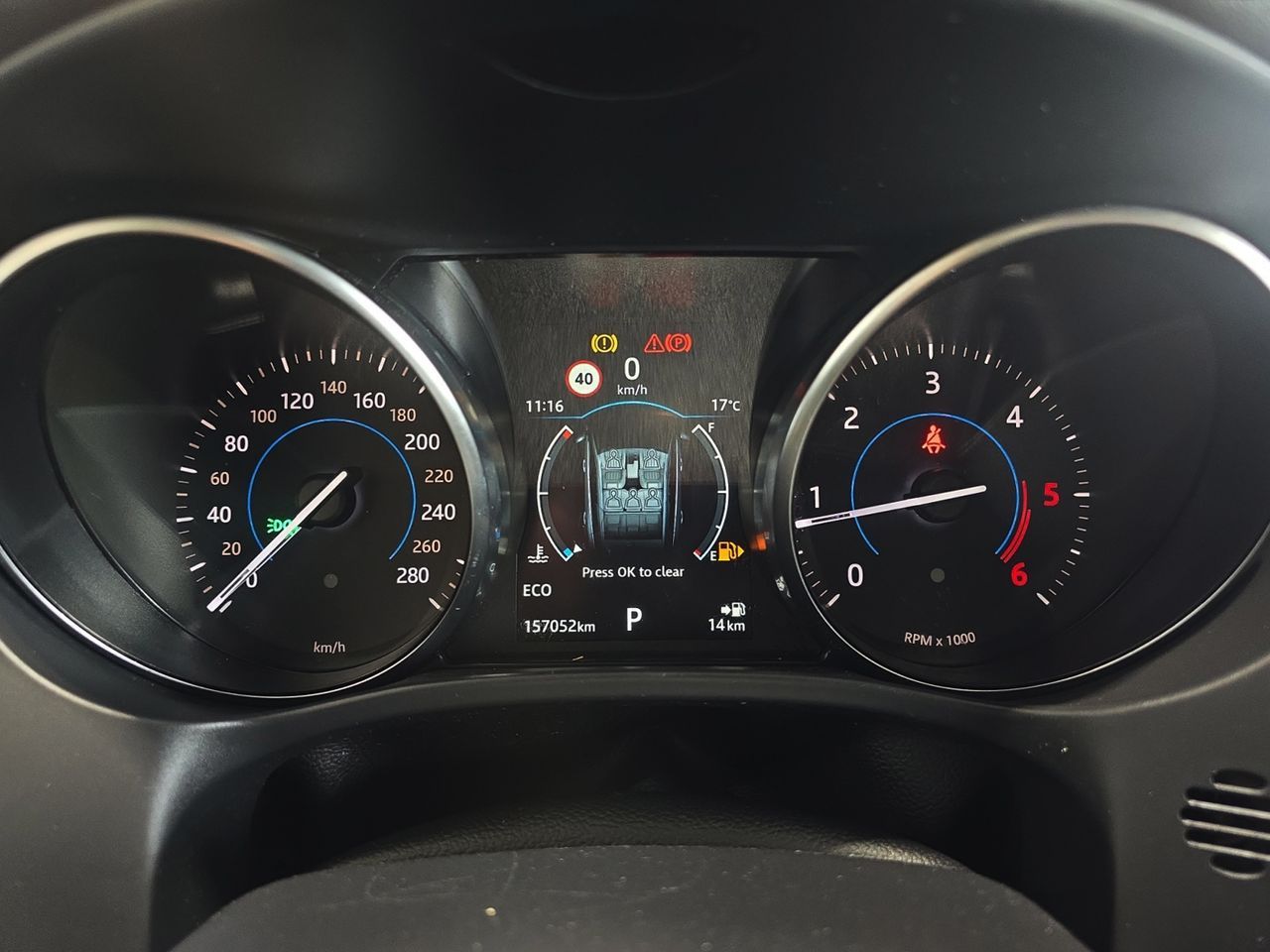 Jaguar F-Pace 2.0L i4D Prestige AWD - foto 16