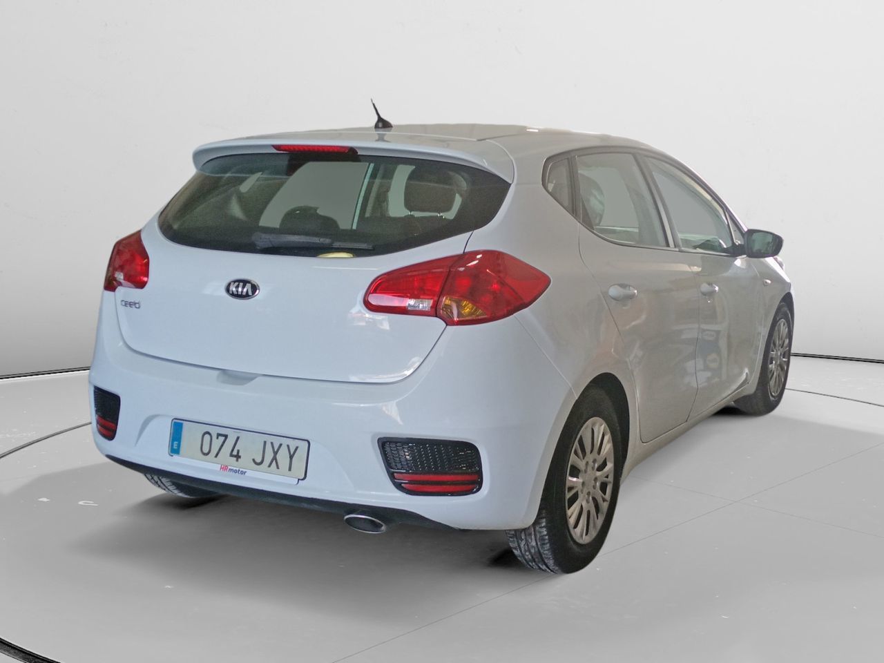 Kia Ceed 1.4 CRDi WGT Concept - foto 2