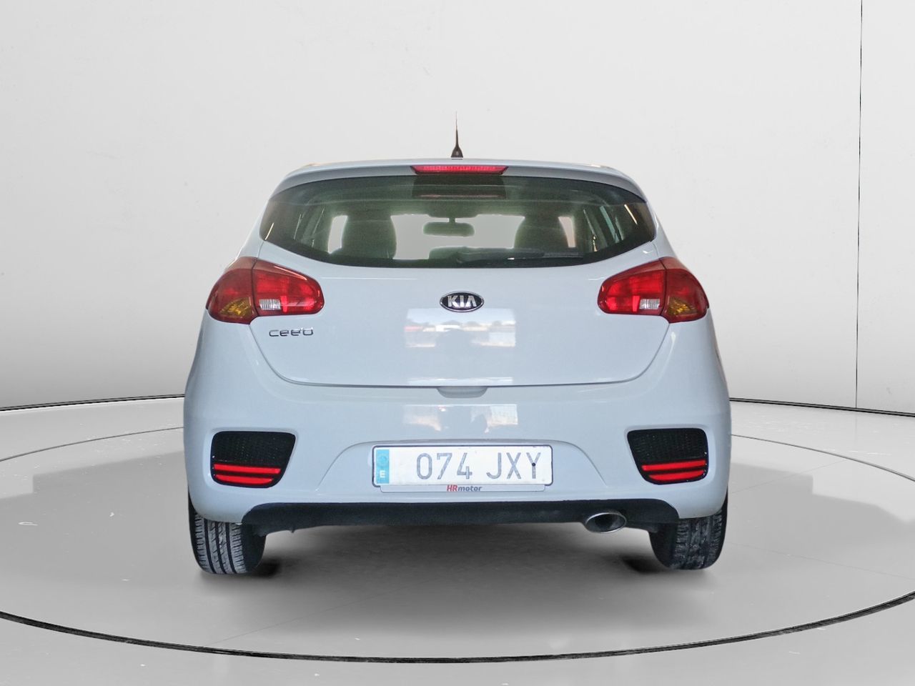 Kia Ceed 1.4 CRDi WGT Concept - foto 3