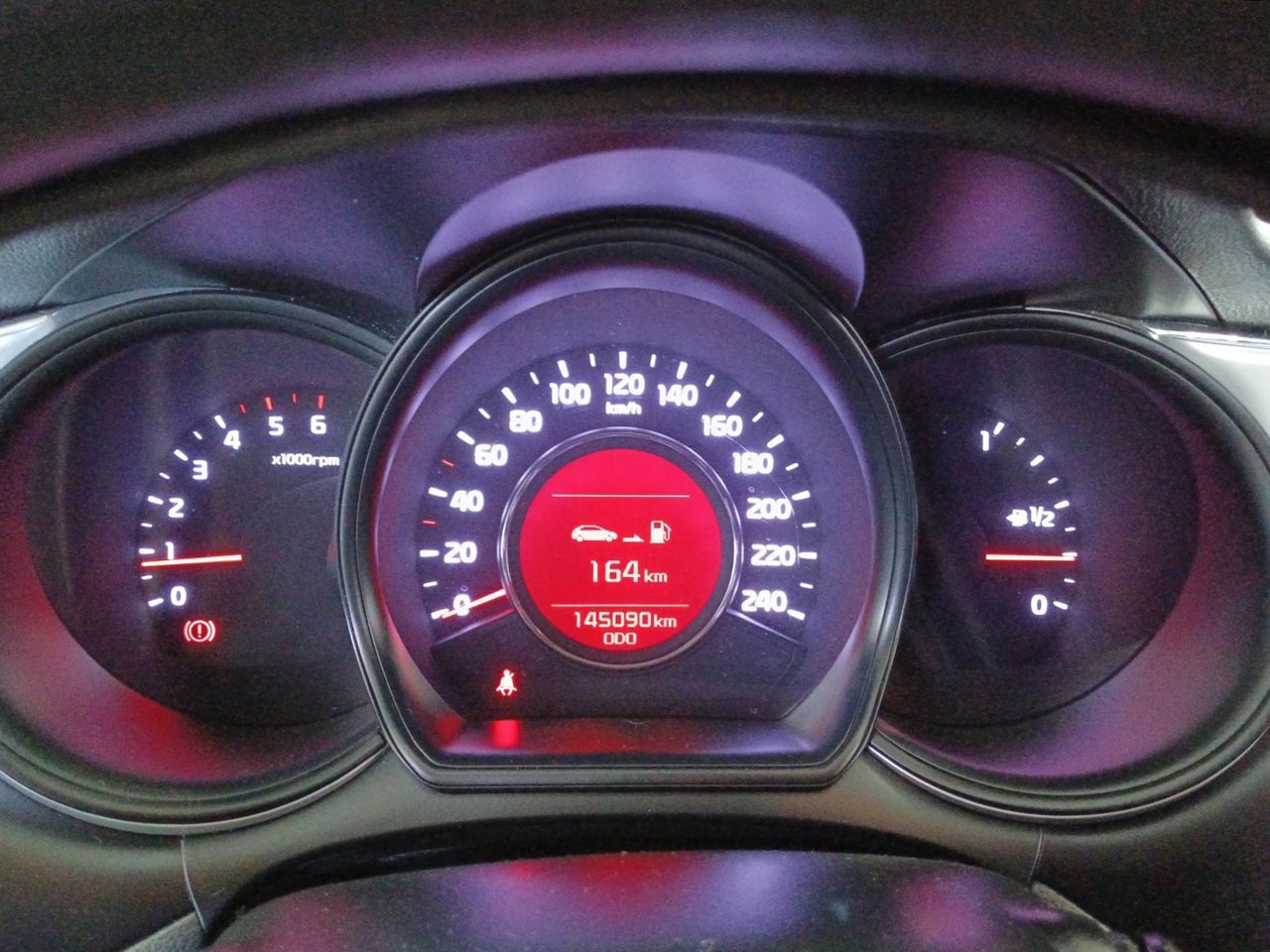 Kia Ceed 1.4 CRDi WGT Concept - foto 13