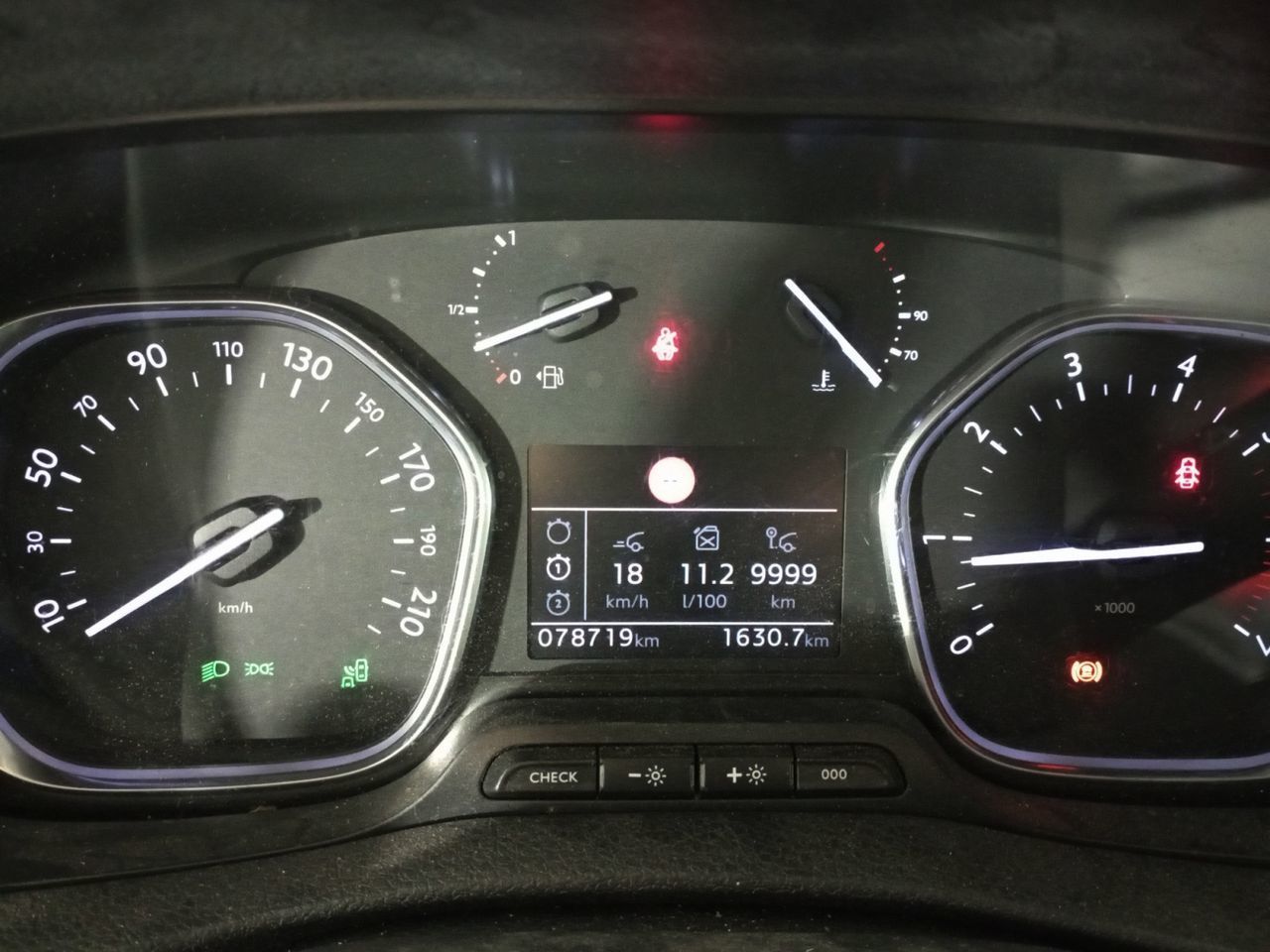 Peugeot Expert Furgon BlueHDi 100 Premium Long - foto 13