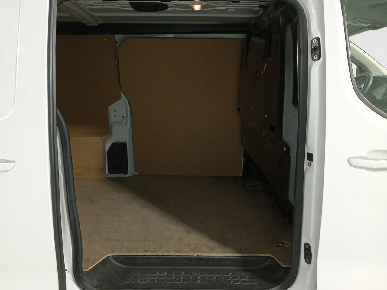 Peugeot Expert Furgon BlueHDi 100 Premium Long - foto 11