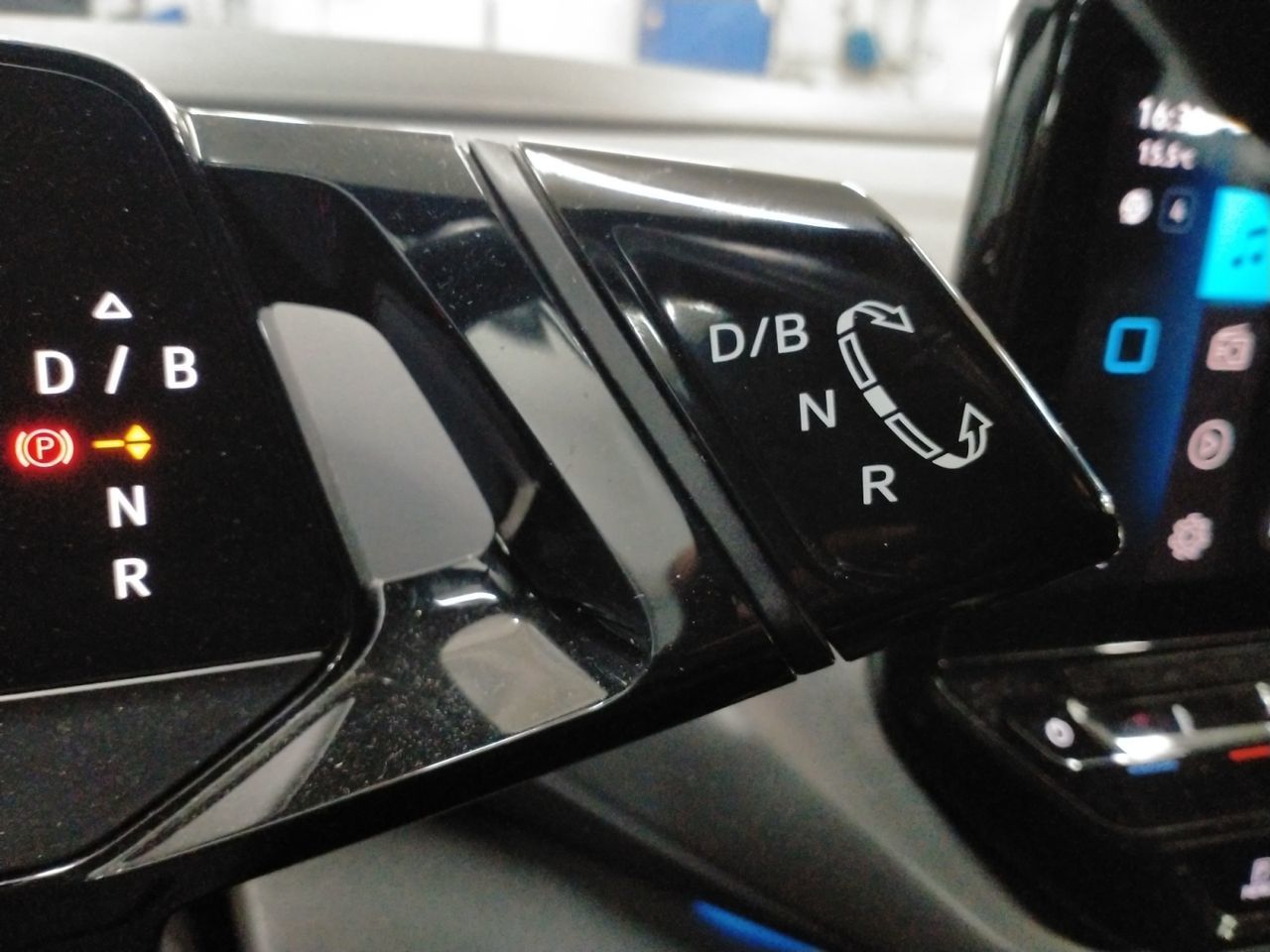 Volkswagen ID.4 Pure Performance - foto 13