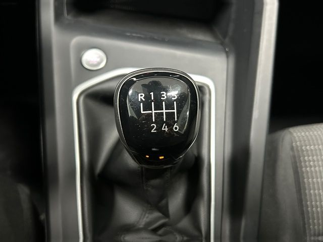 Volkswagen Golf 2.0 TDI - foto 12