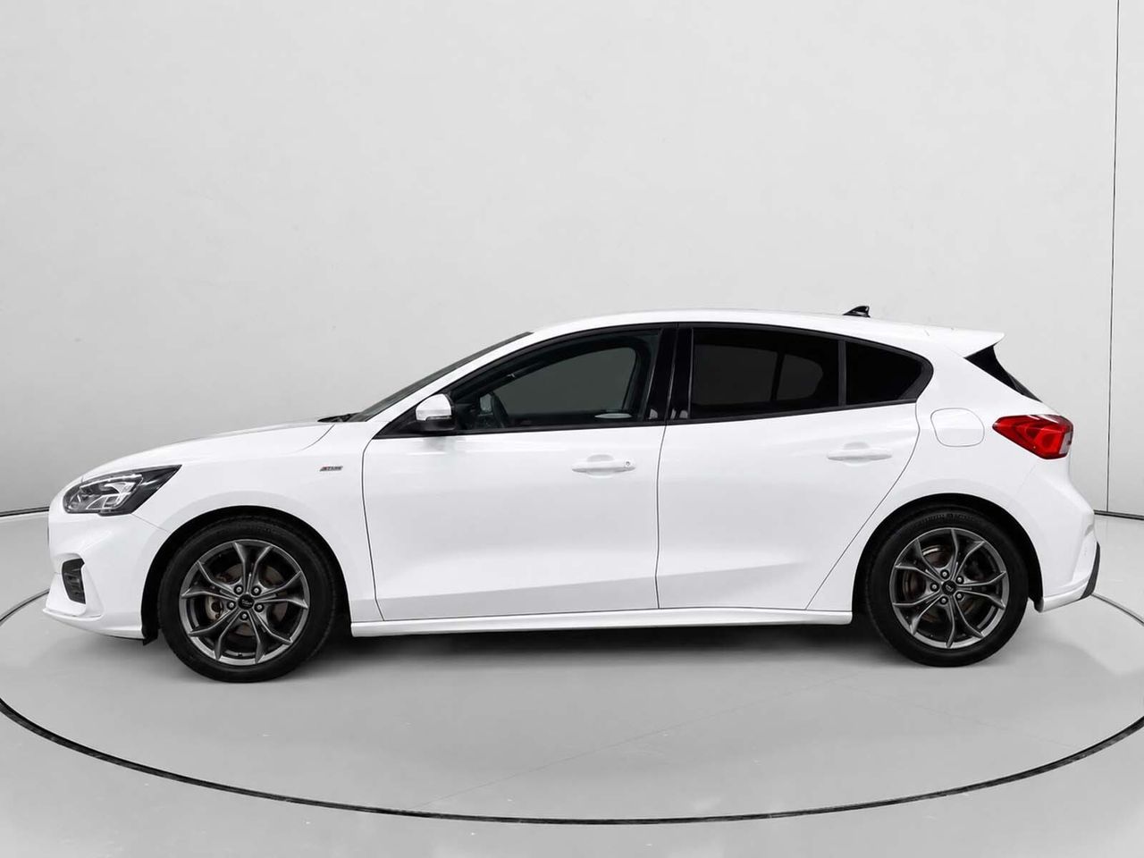 Ford Focus 1.0 EcoBoost MHEV ST-Line - foto 6