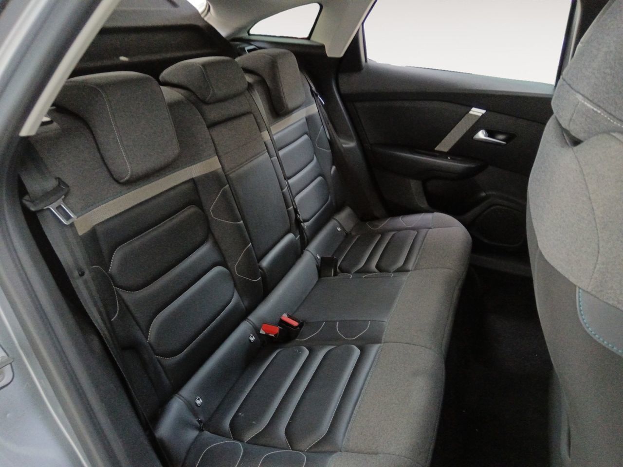 Citroën C4 PureTech 130 Shine - foto 10