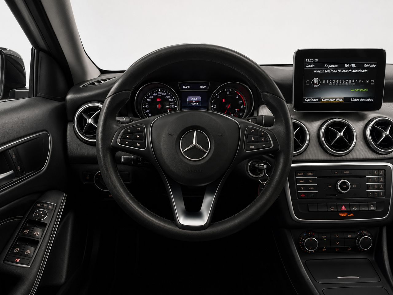 Mercedes-Benz GLA 200 d - foto 10
