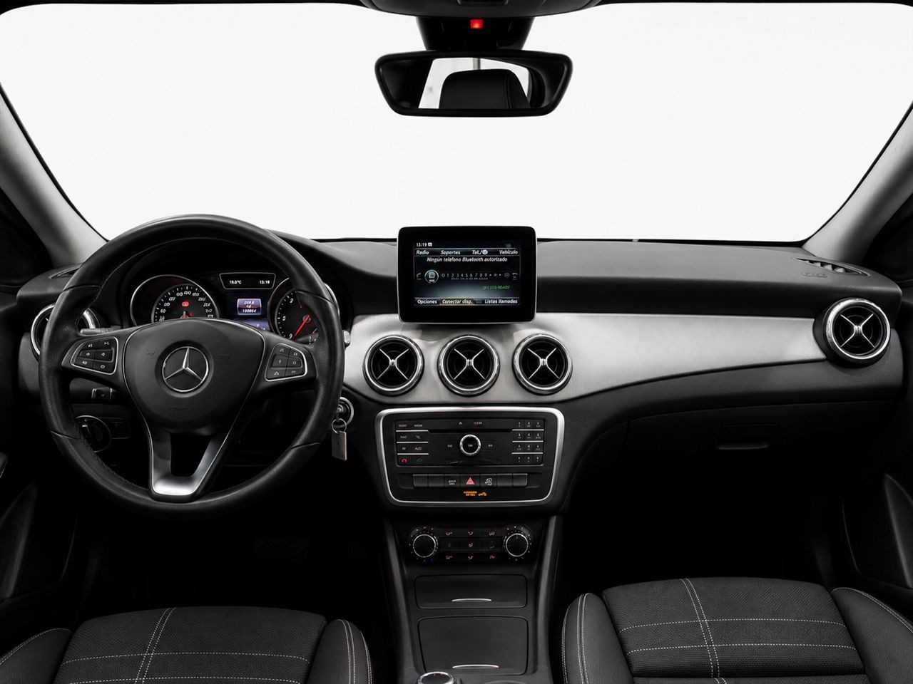 Mercedes-Benz GLA 200 d - foto 9