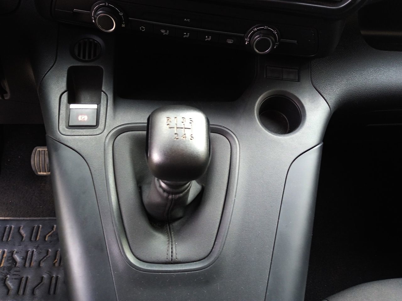 Peugeot Rifter BlueHDi 130 Allure Business Standard - foto 12