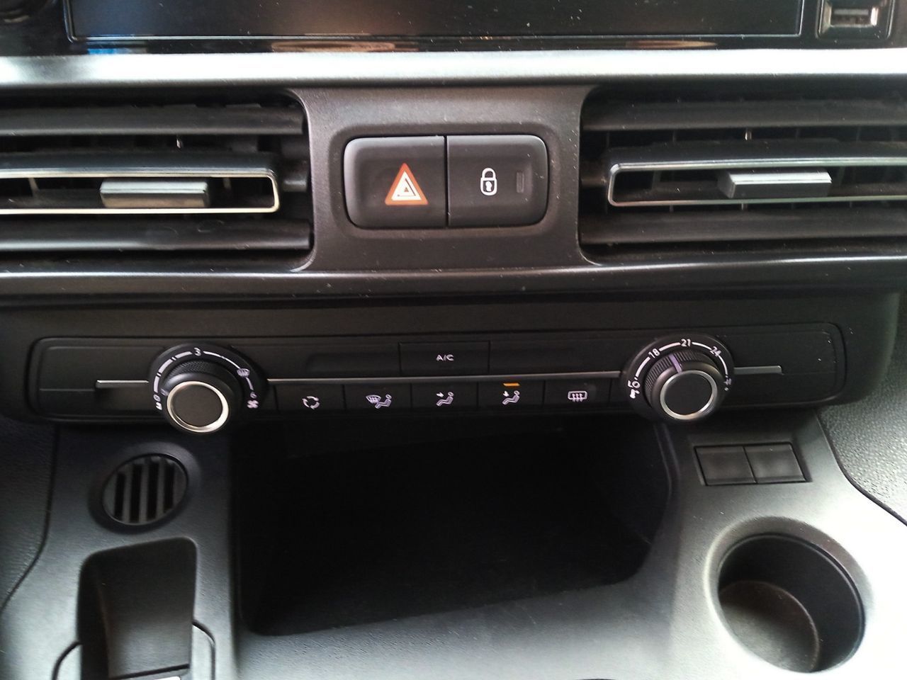 Peugeot Rifter BlueHDi 130 Allure Business Standard - foto 16